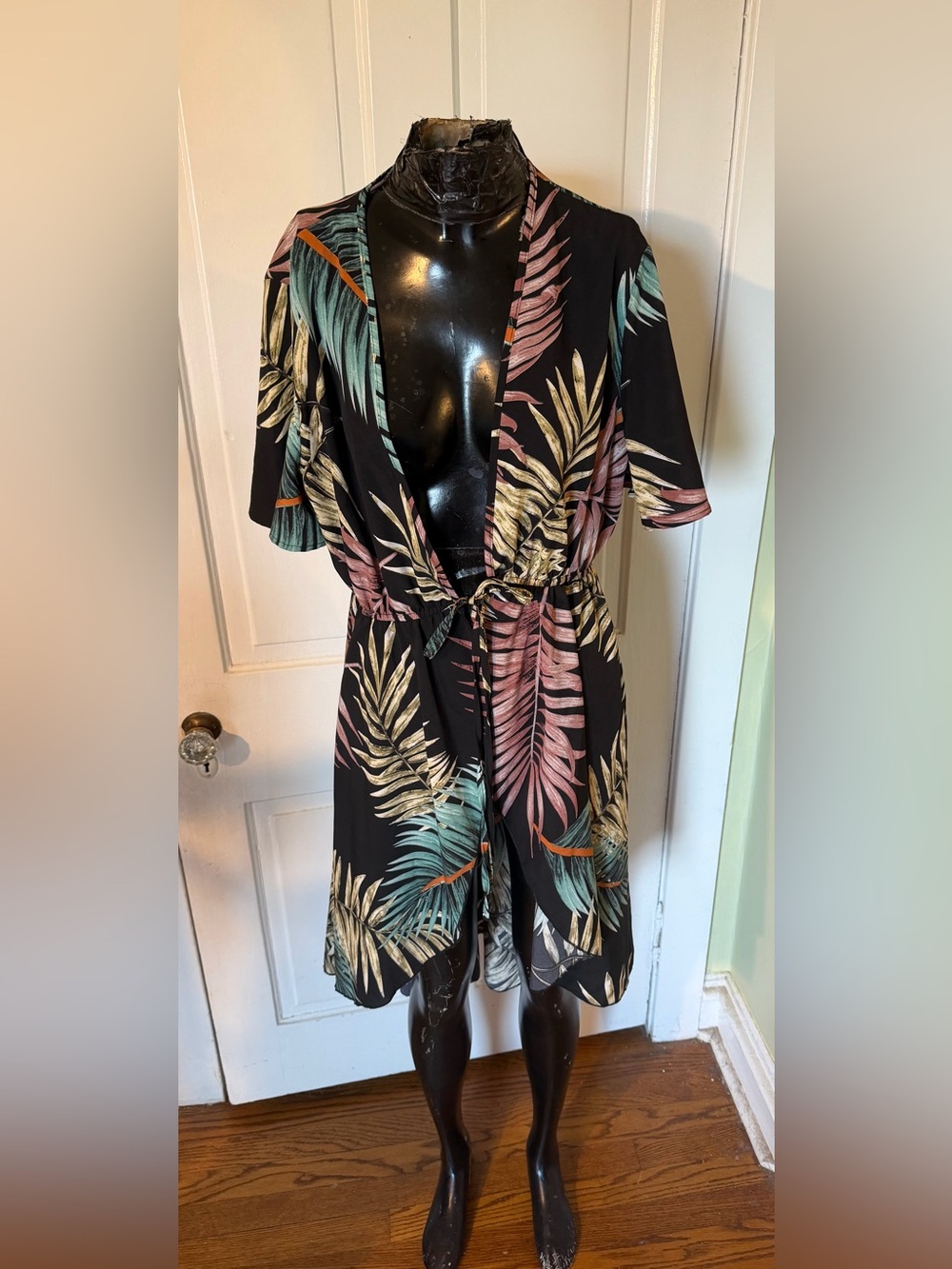 SHEIN - Tropical Leaf Print Kimono - Size OXL